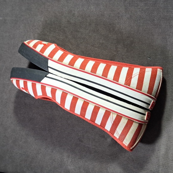 Underground Red White Striped Cherry Canvas Slip On Sneakers NWOT- UK 6 US 10 - Picture 12 of 16